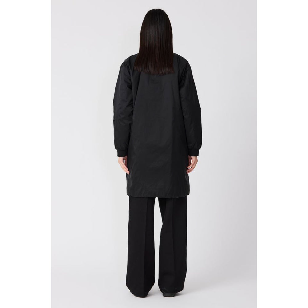 Tanta Pyouh Black Coat