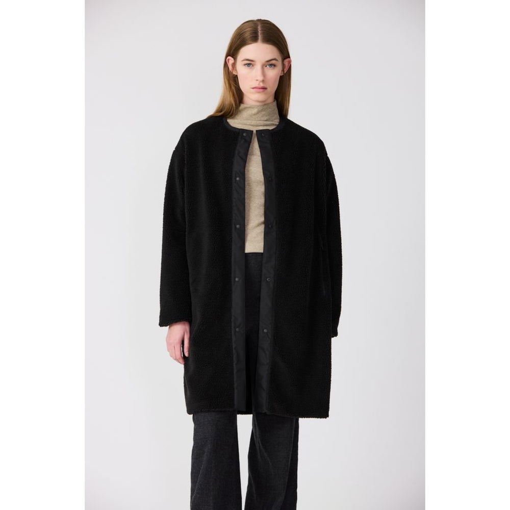 Tanta Drivotra Black Sherpa Coat