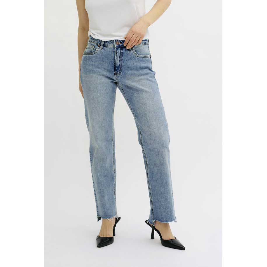 My Essential Wardrobe Dango Light Wash Jeans