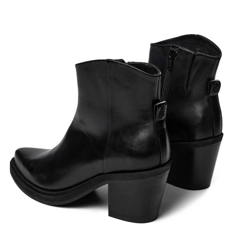 Pavement Juliette Black Leather Boots